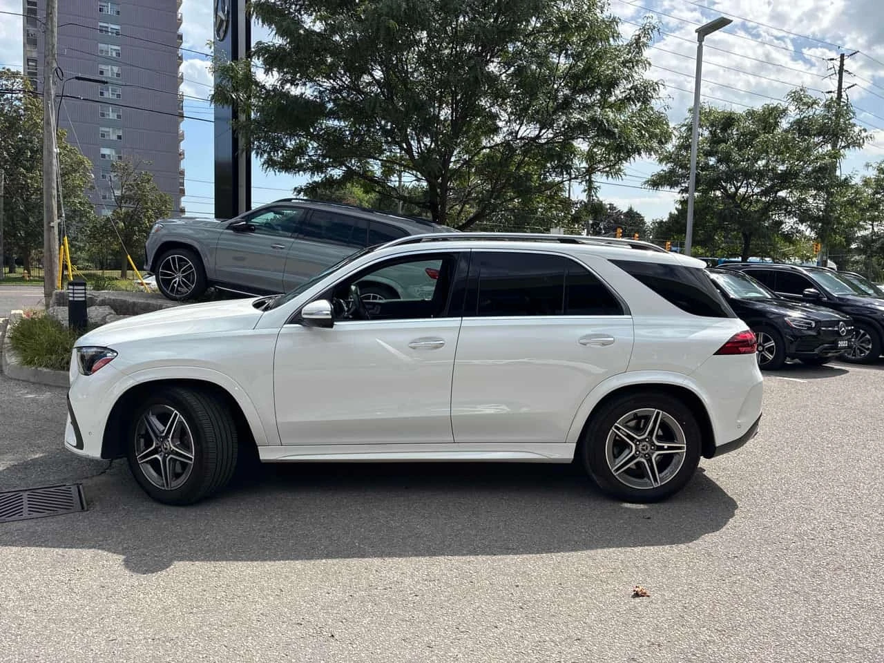 Mercedes-Benz GLE * 350 * CARFAX * ЦЕНА ДО БГ, снимка 2 - Автомобили и джипове - 55781626