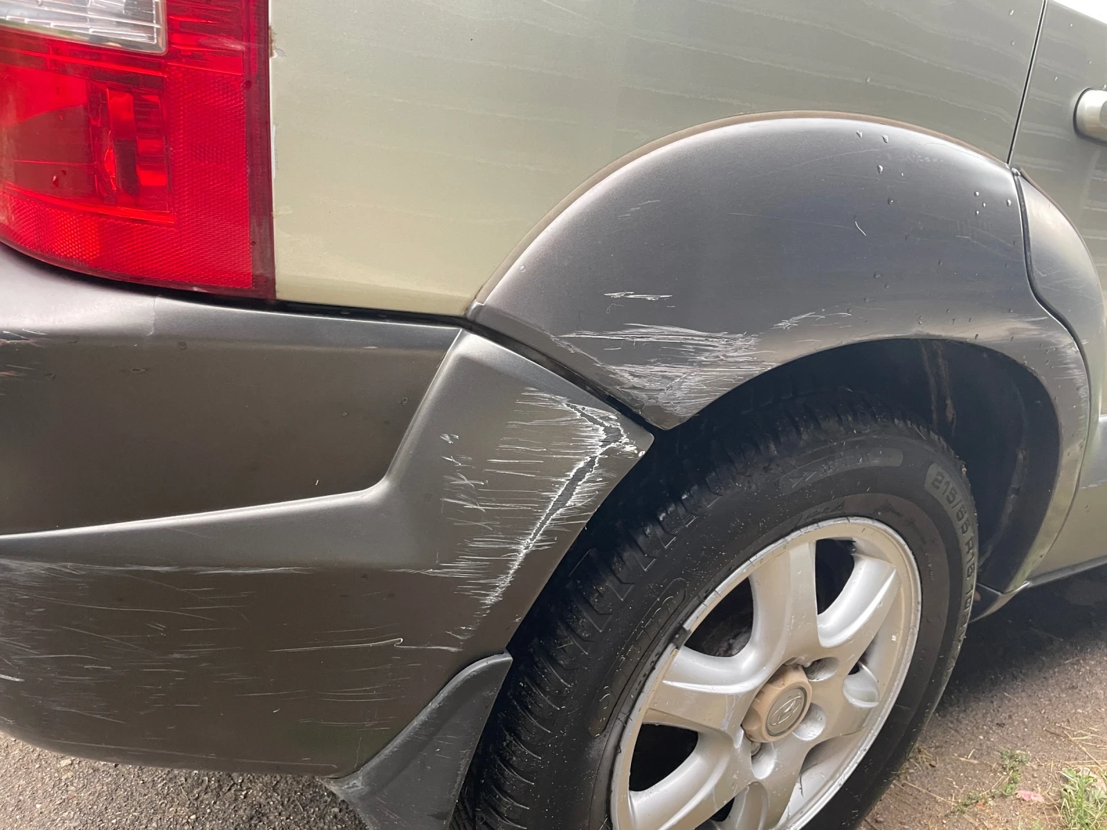 Hyundai Tucson 2.0 CRDI, снимка 6 - Автомобили и джипове - 56301027