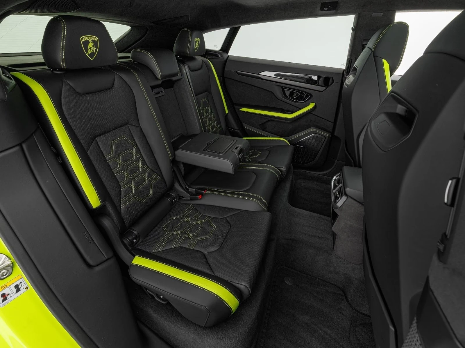 Lamborghini Urus SE PLUG-IN HYBRID VERDE-SCANDAL KERAMIK B&O , снимка 15 - Автомобили и джипове - 56300708