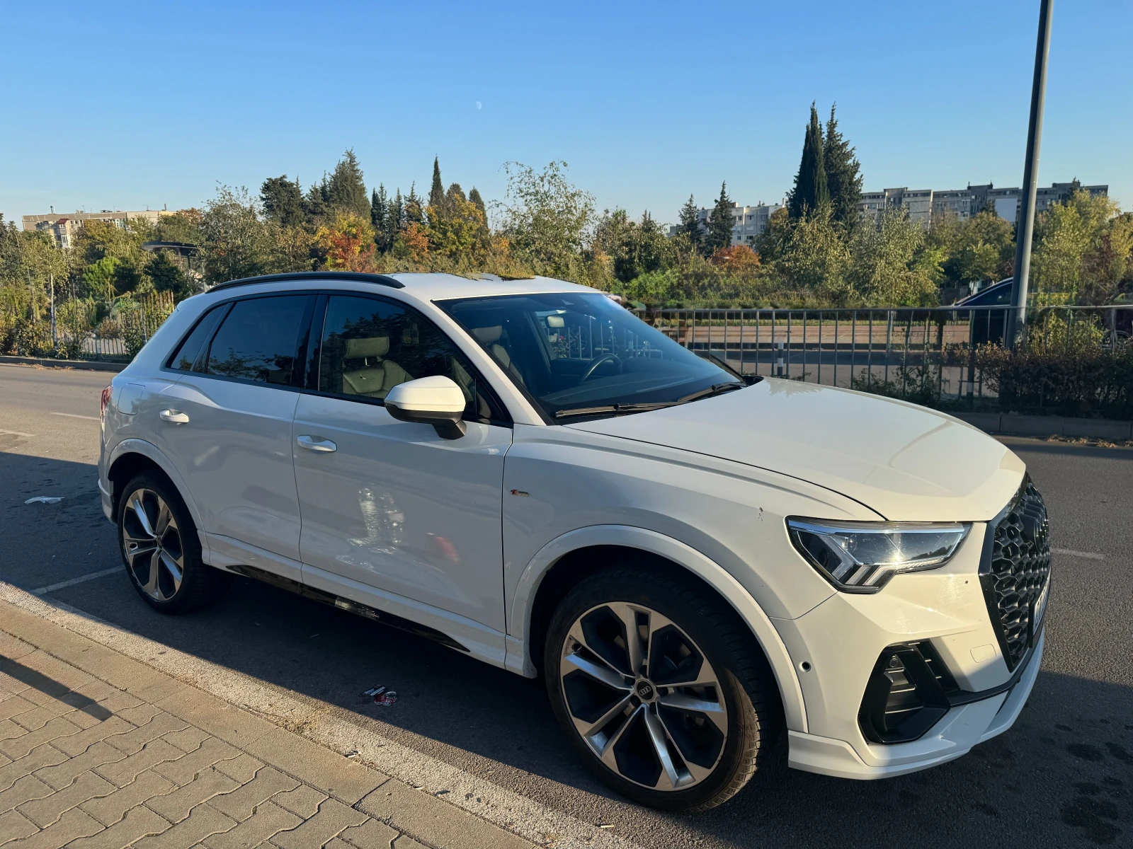 Audi Q3 TFSI/Sline, снимка 2 - Автомобили и джипове - 56602132