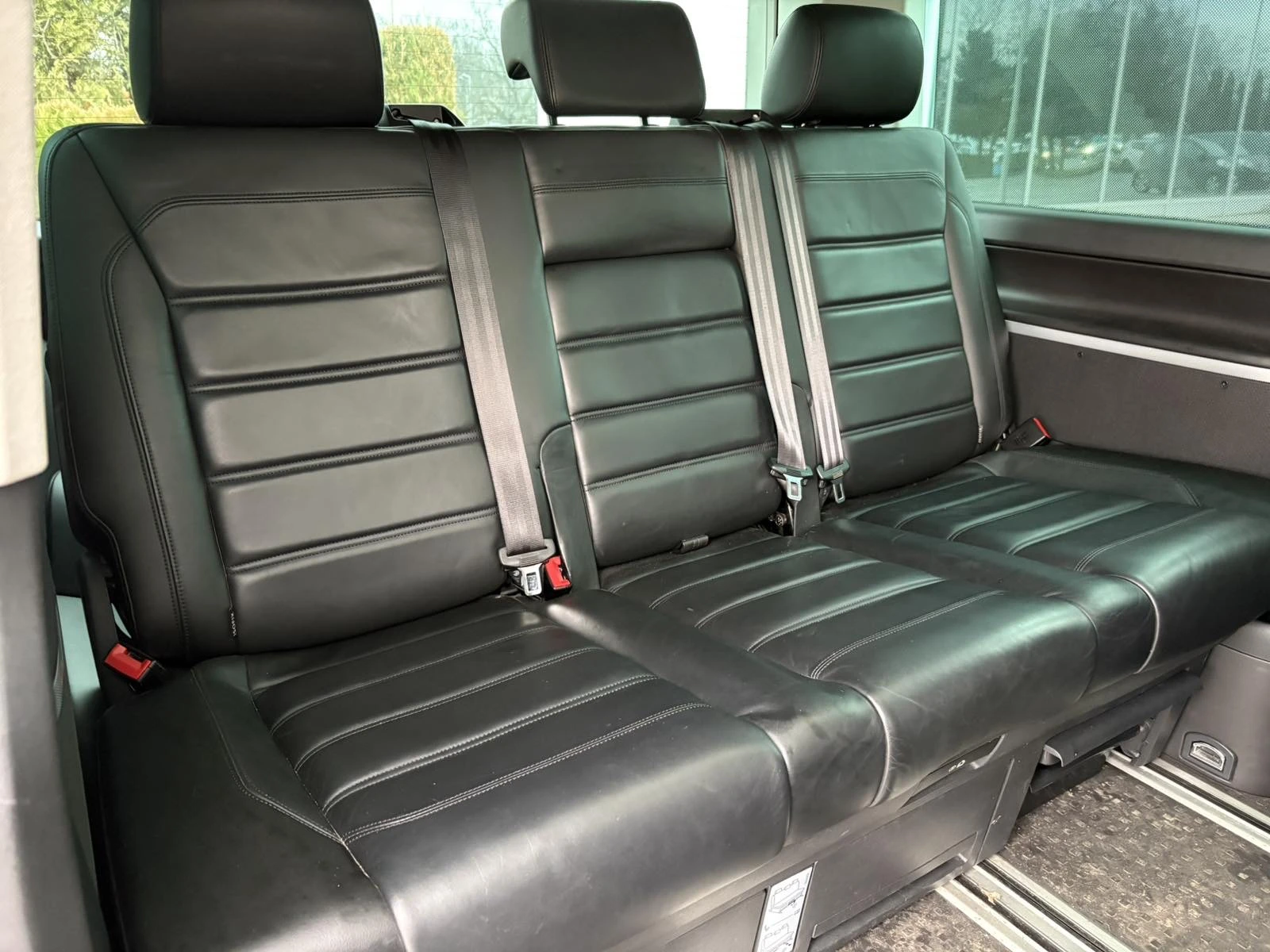 VW Multivan 2.0TDi 1850000 km Full 4x4 HIGHLINE, снимка 11 - Бусове и автобуси - 54613490