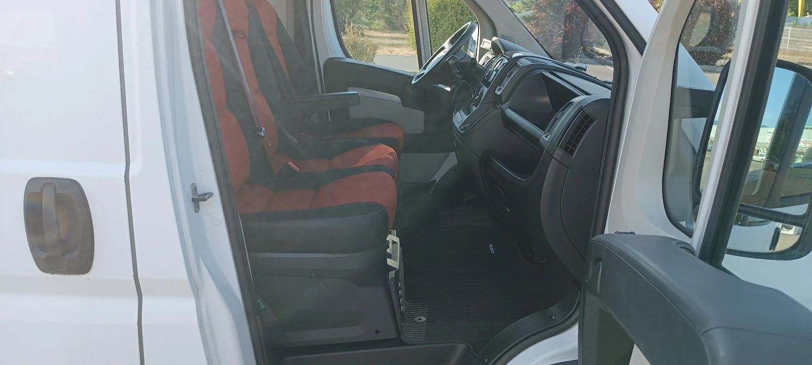 Fiat Ducato 2.3 MultiJet , снимка 10 - Бусове и автобуси - 56298535