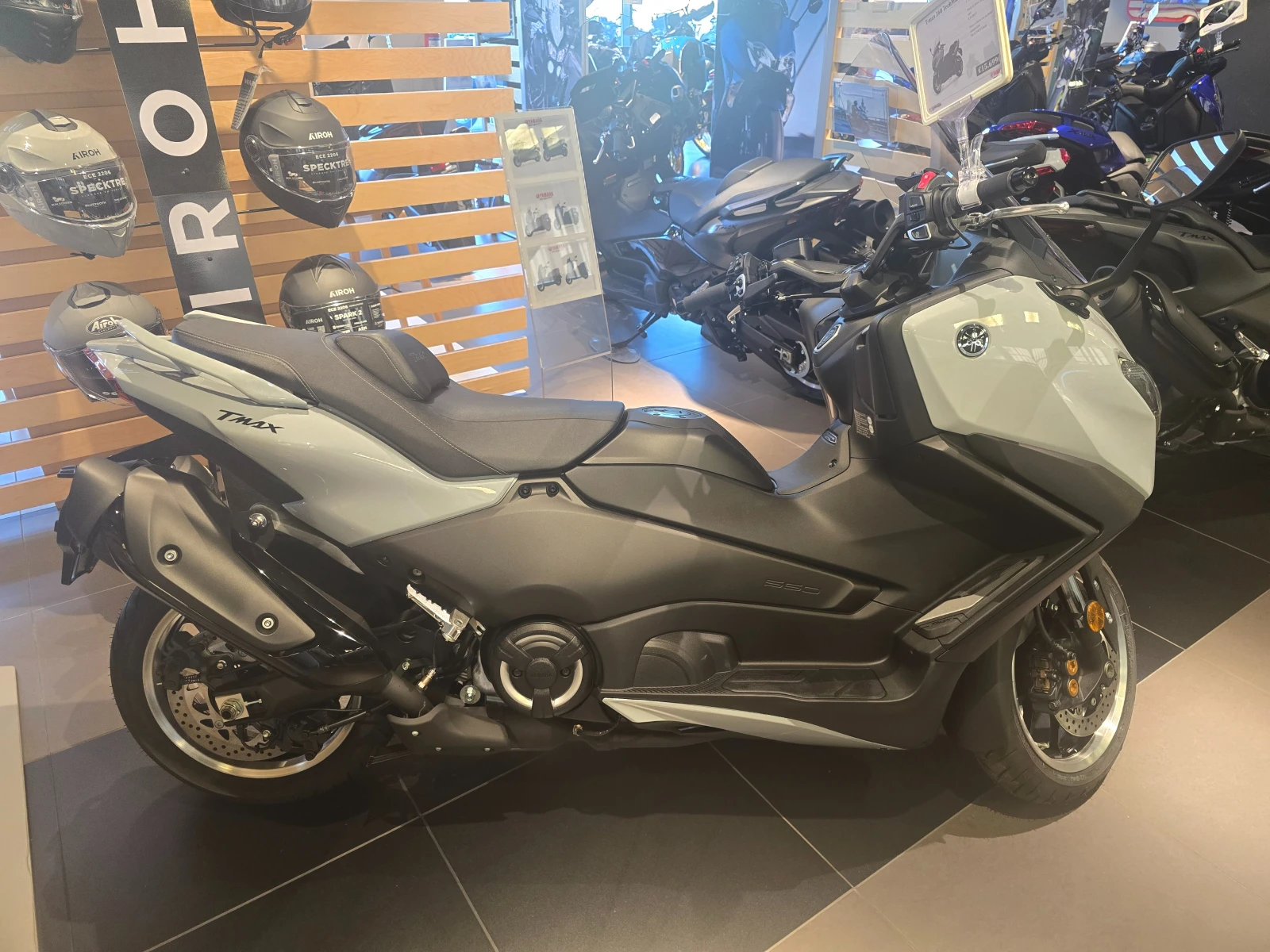 Yamaha T-max 560 Tech Max �.08.2026 ������� 2 ���� | Mobile.bg � ����������� 4