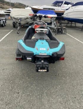 Джет Bombardier Sea Doo Spark Trixx 2up, снимка 2