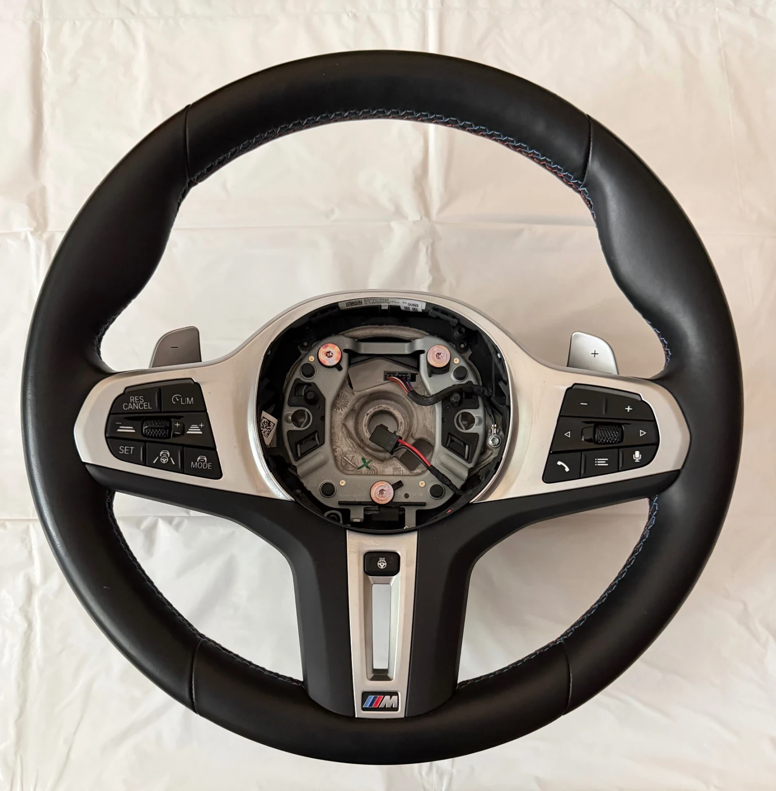 Оригинален М Sport Спортен Волан BMW G20 G21 G22 G26 i4 G30 G31 G14 G15 G16 G01 G11 G05 G06 G07