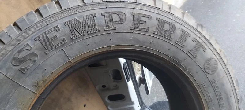 Гуми Летни 215/75R17.5, снимка 5 - Гуми и джанти - 41999151