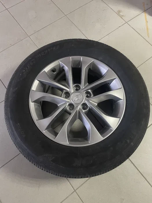 Гуми с джанти Hankook 225/60R17, снимка 2 - Гуми и джанти - 55147882