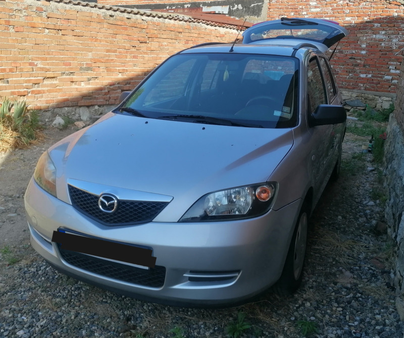Mazda 2, снимка 1 - Автомобили и джипове - 46366211