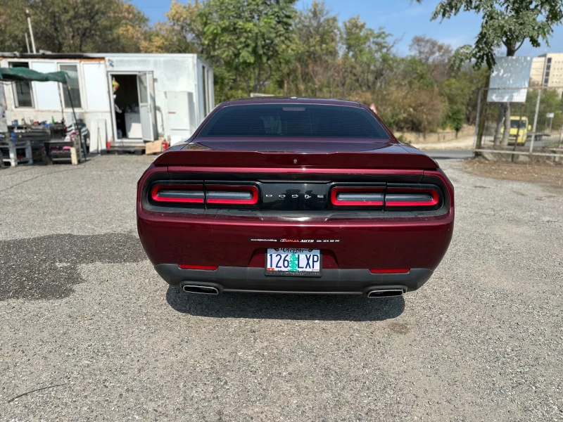 Dodge Challenger 3.6 VVT, снимка 5 - Автомобили и джипове - 47149462