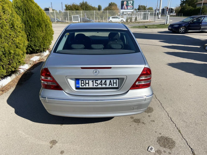 Mercedes-Benz C 180 Kompressor /143 кс/ LPG, снимка 4 - Автомобили и джипове - 47961515