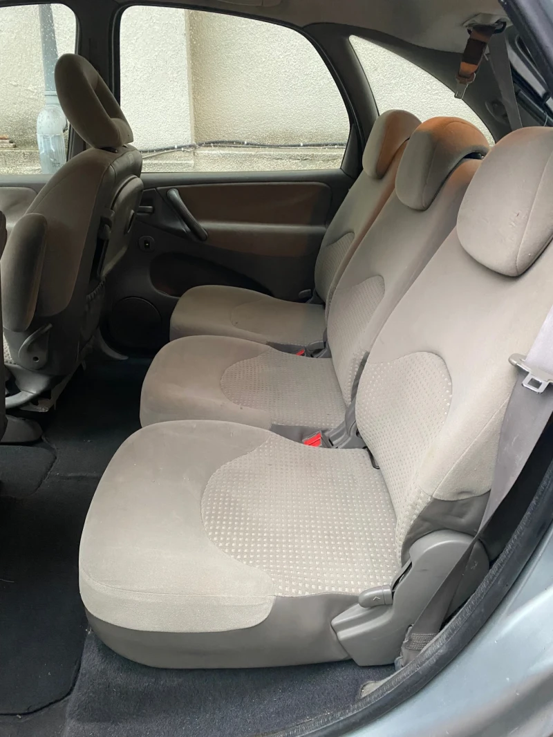 Citroen Xsara picasso 2.0 HDI, снимка 8 - Автомобили и джипове - 48271082