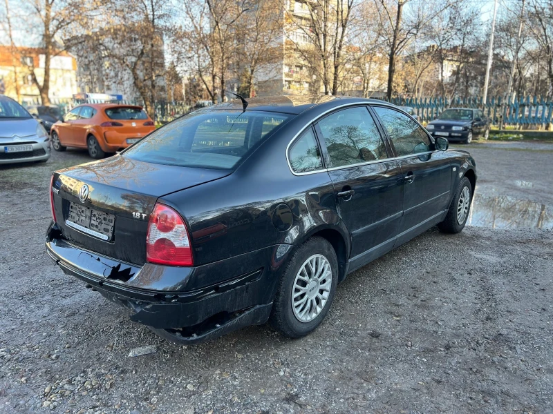 VW Golf 1.8T, снимка 2 - Автомобили и джипове - 48384036