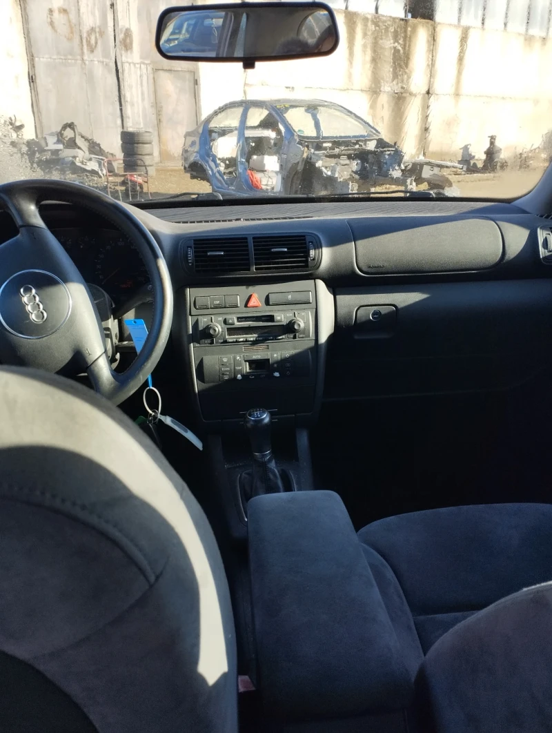 Audi A3 1.8, снимка 6 - Автомобили и джипове - 48433747