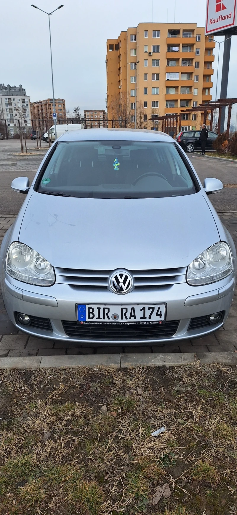 VW Golf, снимка 1 - Автомобили и джипове - 48827763