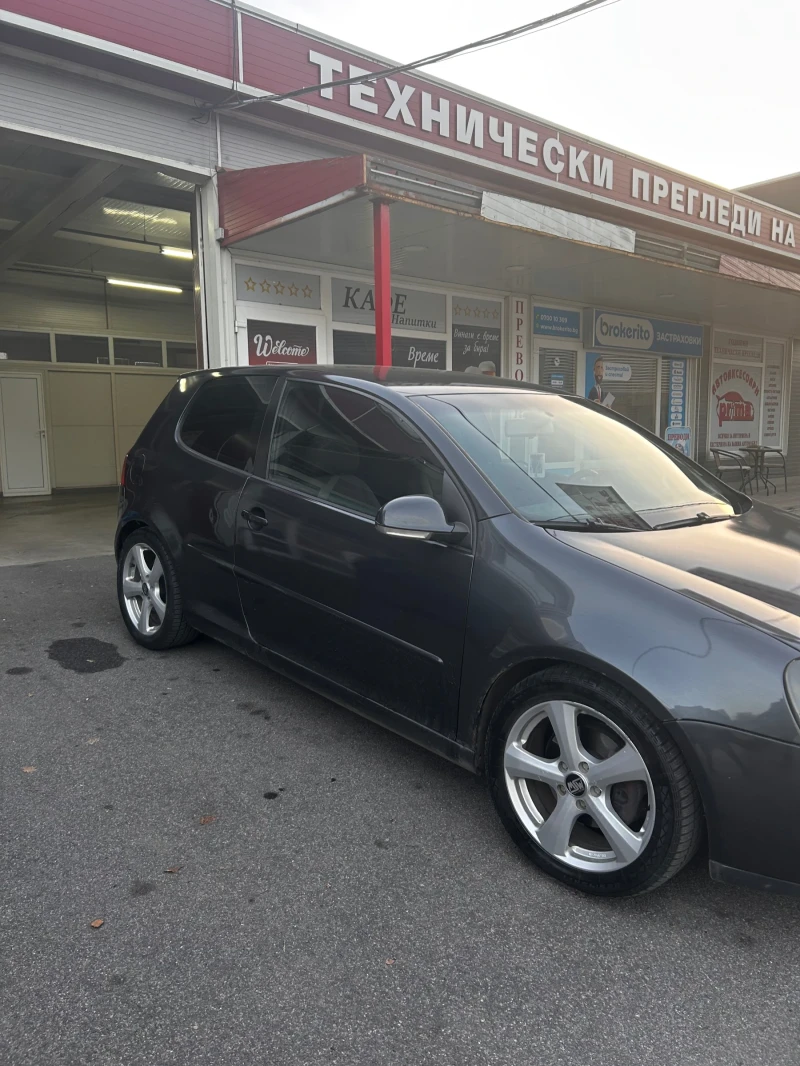 VW Golf, снимка 5 - Автомобили и джипове - 52451550