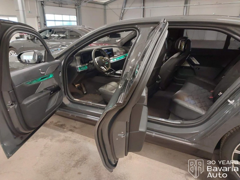 BMW 740 d xDrive M Sport Paket Sportautomatic, снимка 5 - Автомобили и джипове - 52671790