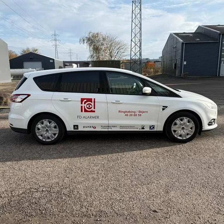 Ford S-Max 2.0 Trend 150кс - изображение 4