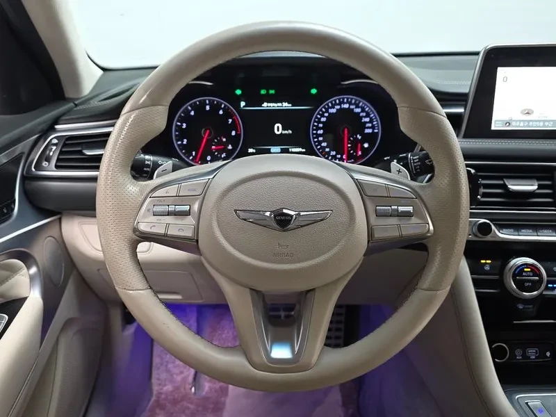 Genesis G70 3.3T Sports Supreme, снимка 12 - Автомобили и джипове - 55207740