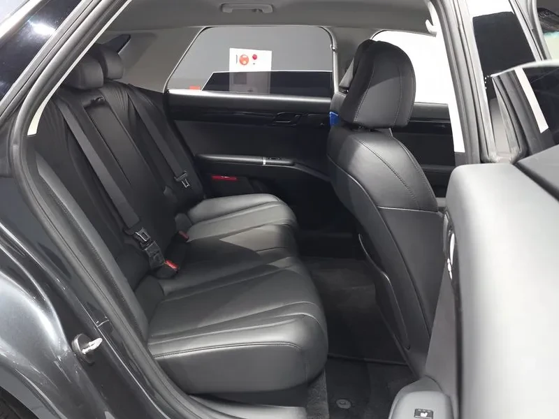 Hyundai Grandeur 2.5 Gasoline 2Wd Premium, снимка 12 - Автомобили и джипове - 55644130