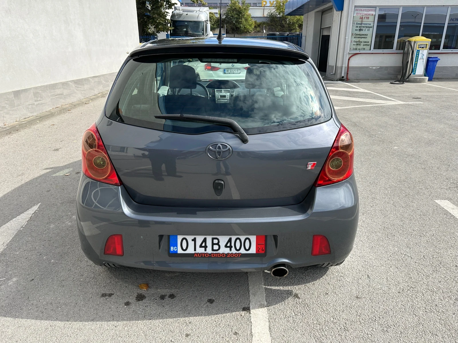 Toyota Yaris 1.8 TS  - изображение 6