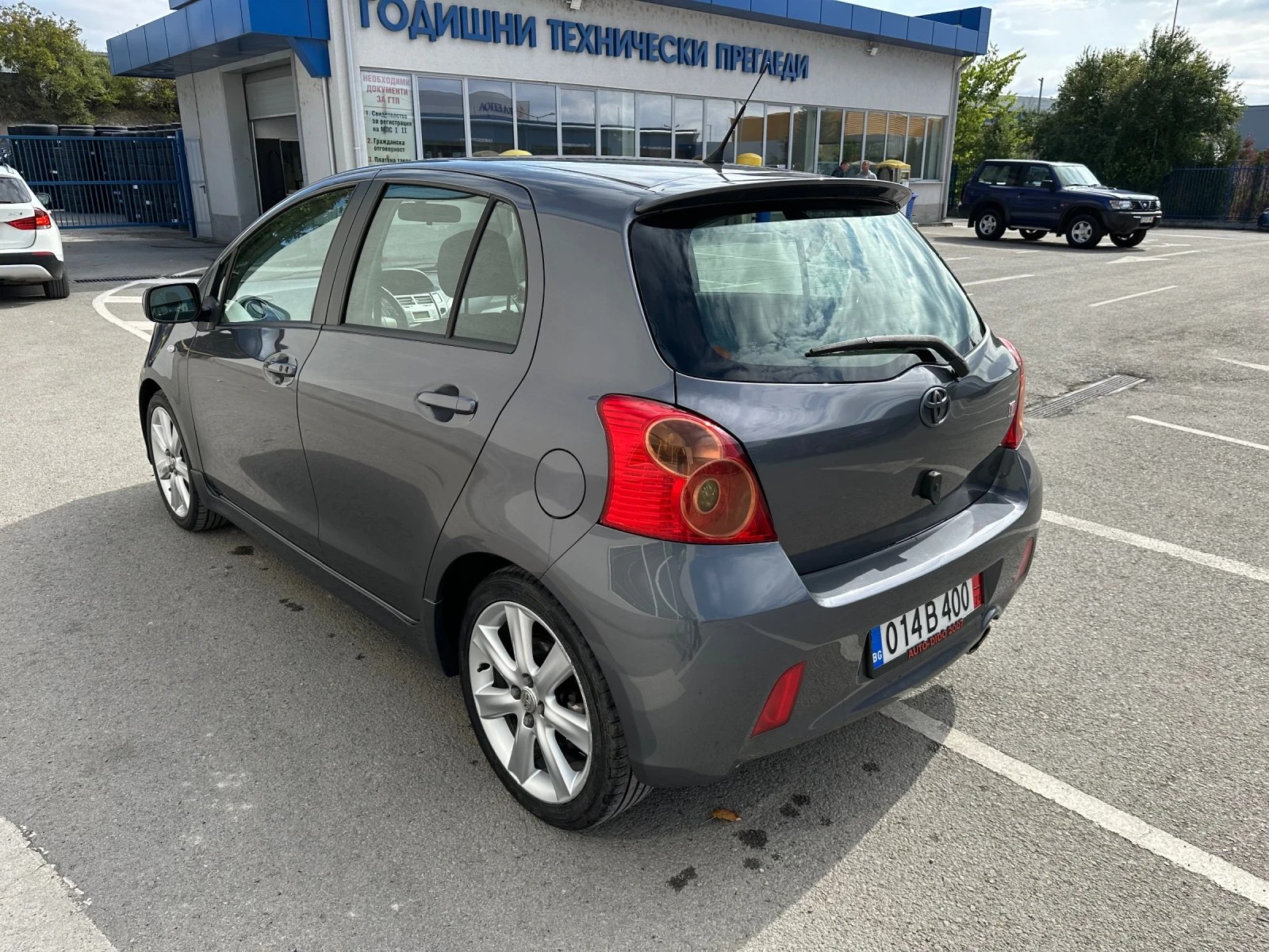 Toyota Yaris 1.8 TS  - изображение 3