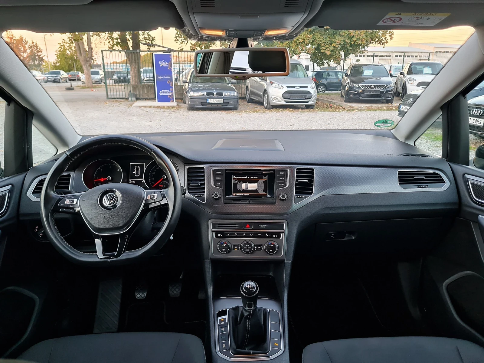 VW Sportsvan 2.0TDI-150kc/6ck/LOUNGE/СЕРВИЗНА ИСТОРИЯ - изображение 9