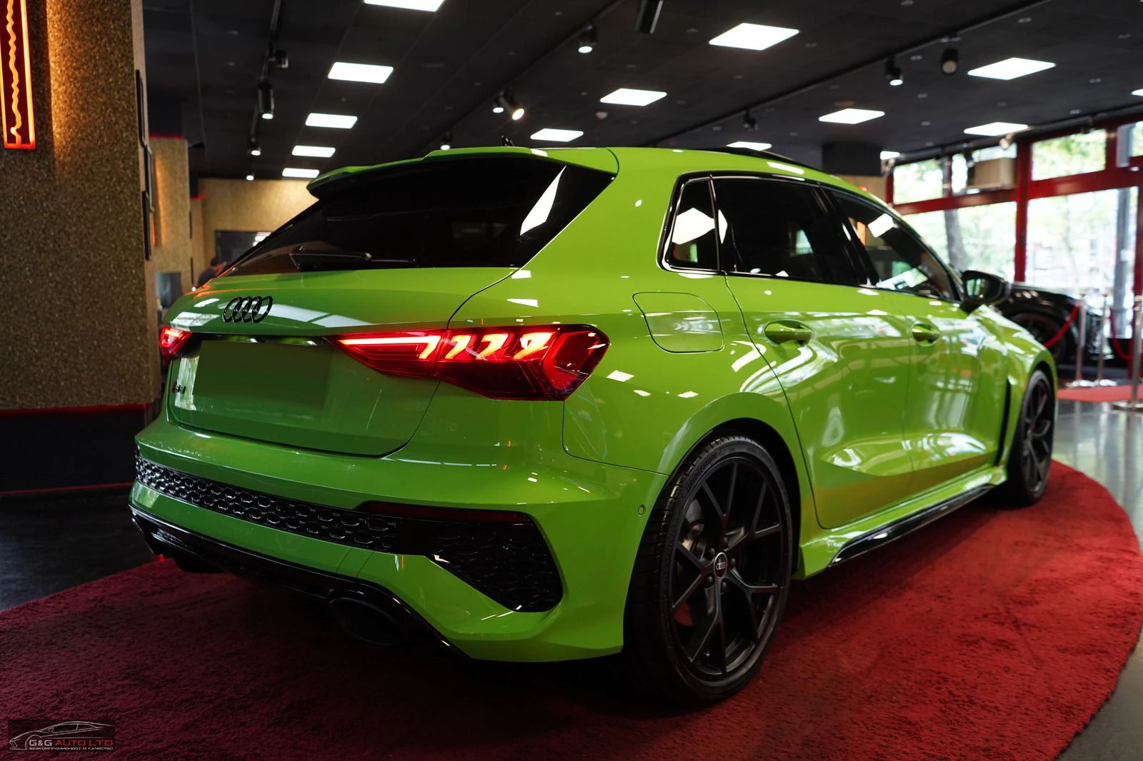 Audi Rs3 SPORT-BACK/2.5TFSI/400HP/MATRIX/B&O/PANO/612v - изображение 5