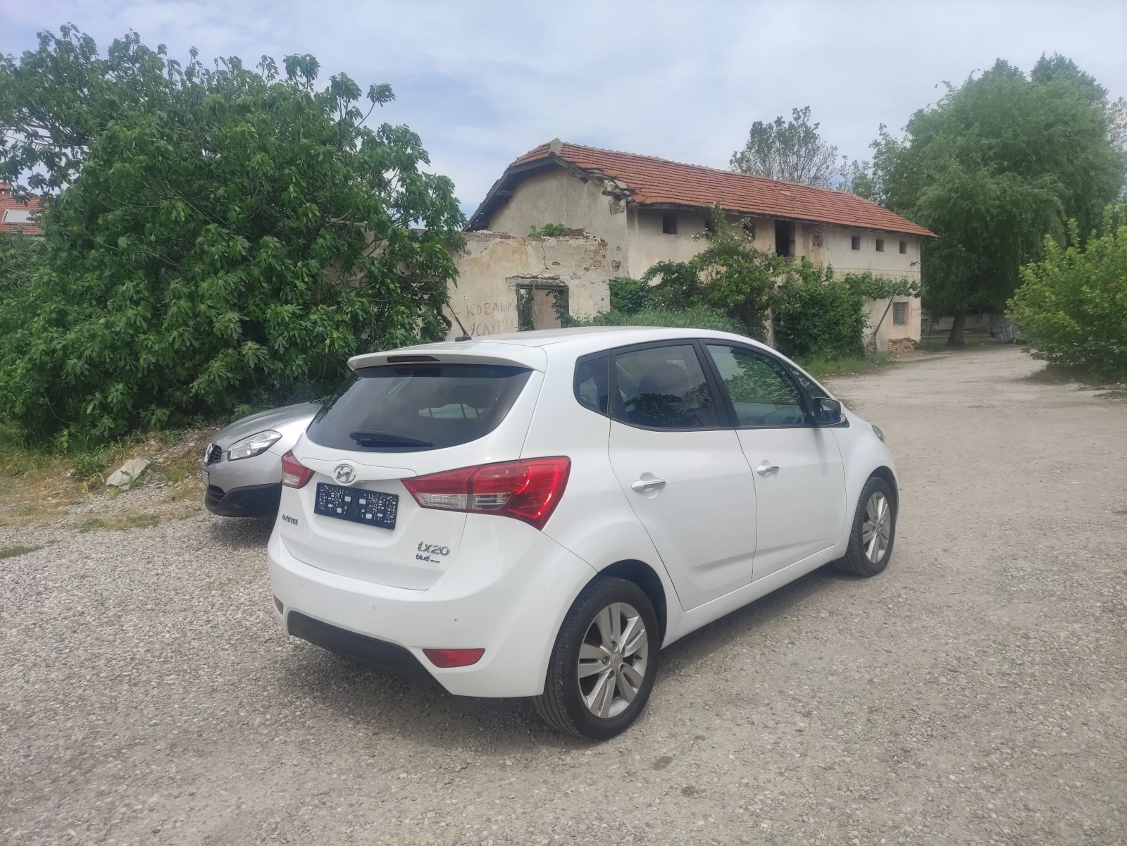 Hyundai Ix20 1.4dкато нов, 90kc - изображение 6