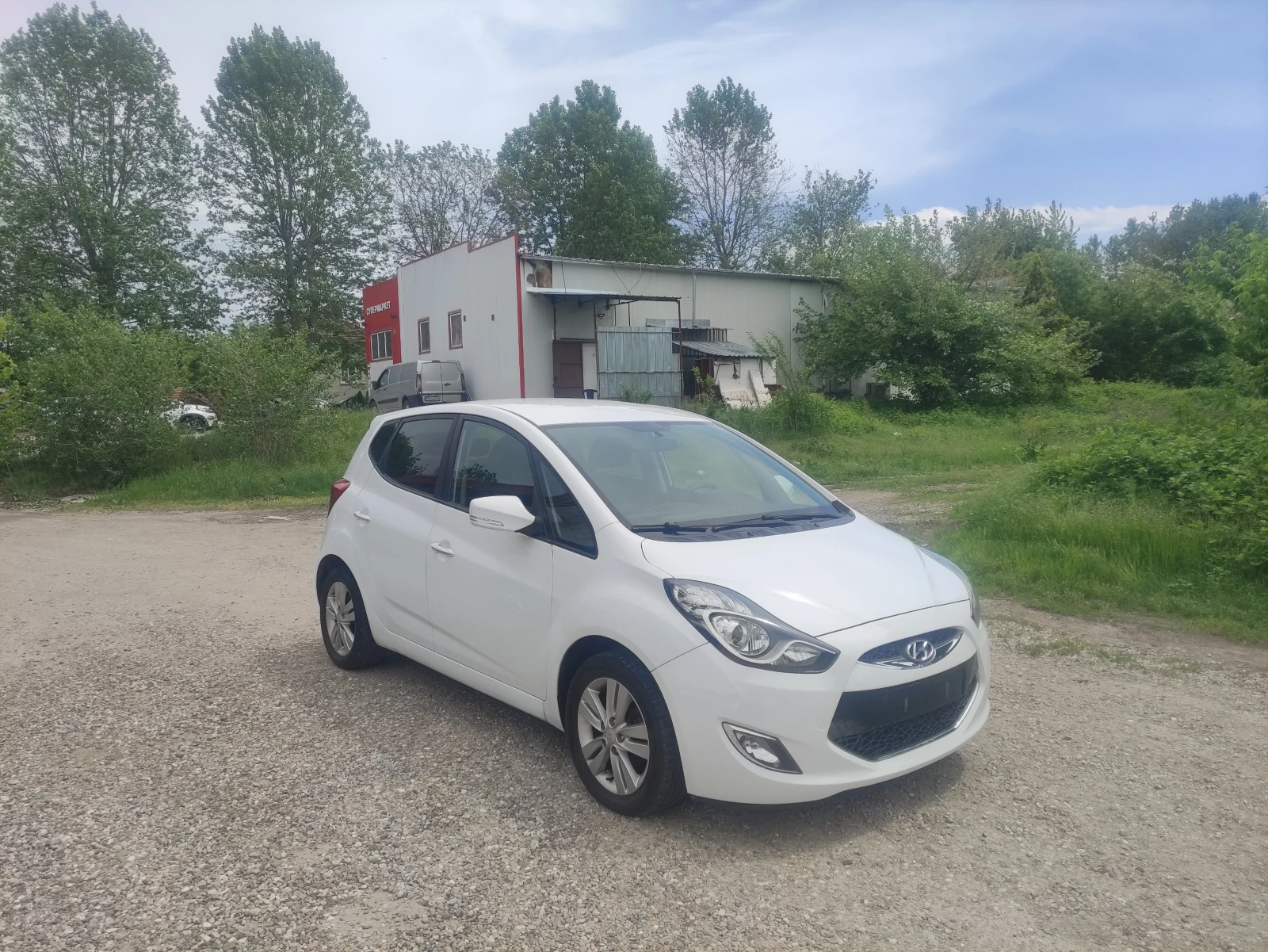 Hyundai Ix20 1.4dкато нов, 90kc - изображение 2