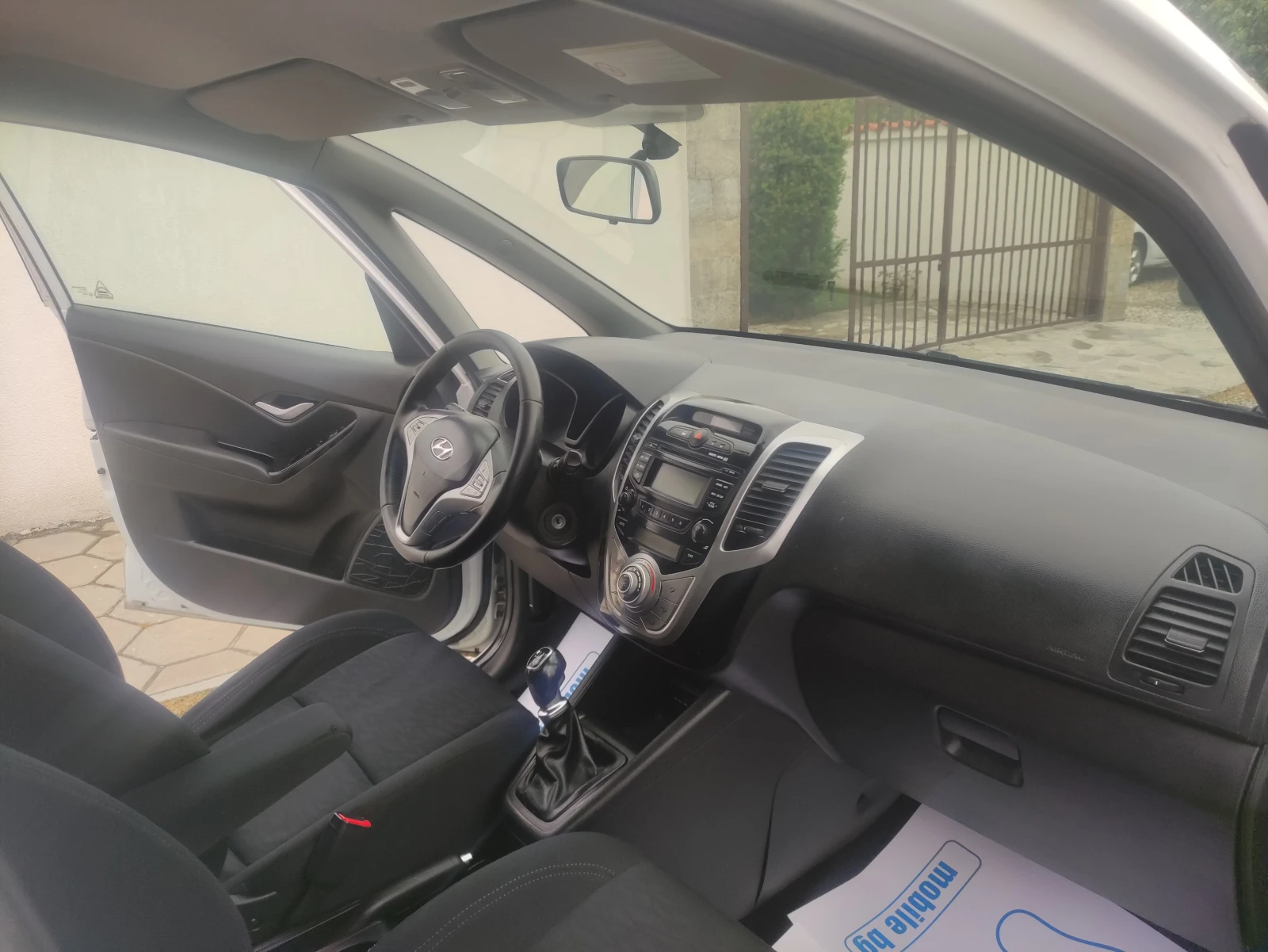 Hyundai Ix20 1.4dкато нов, 90kc - изображение 8