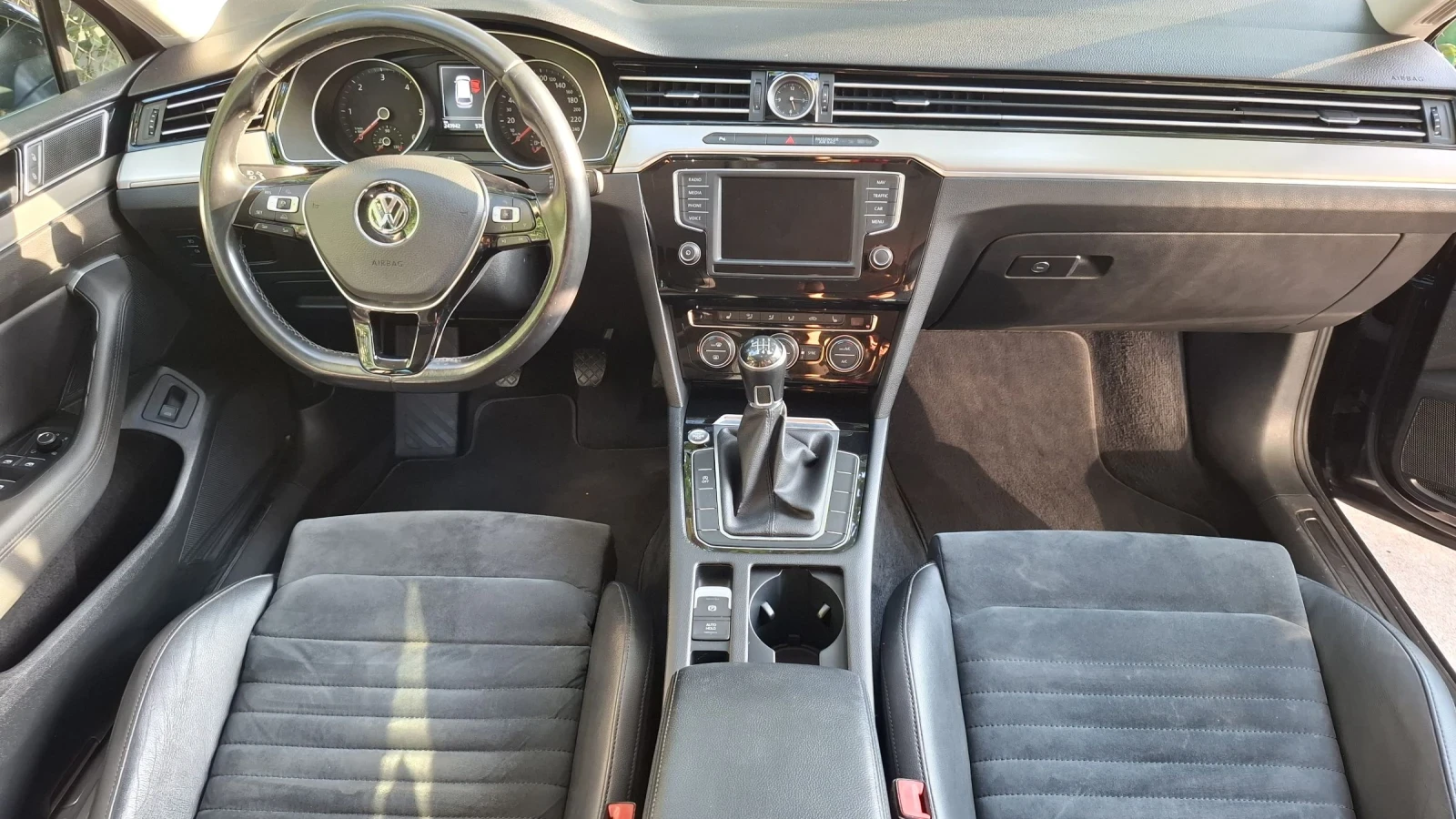 VW Passat 2.0tdi highline - изображение 8