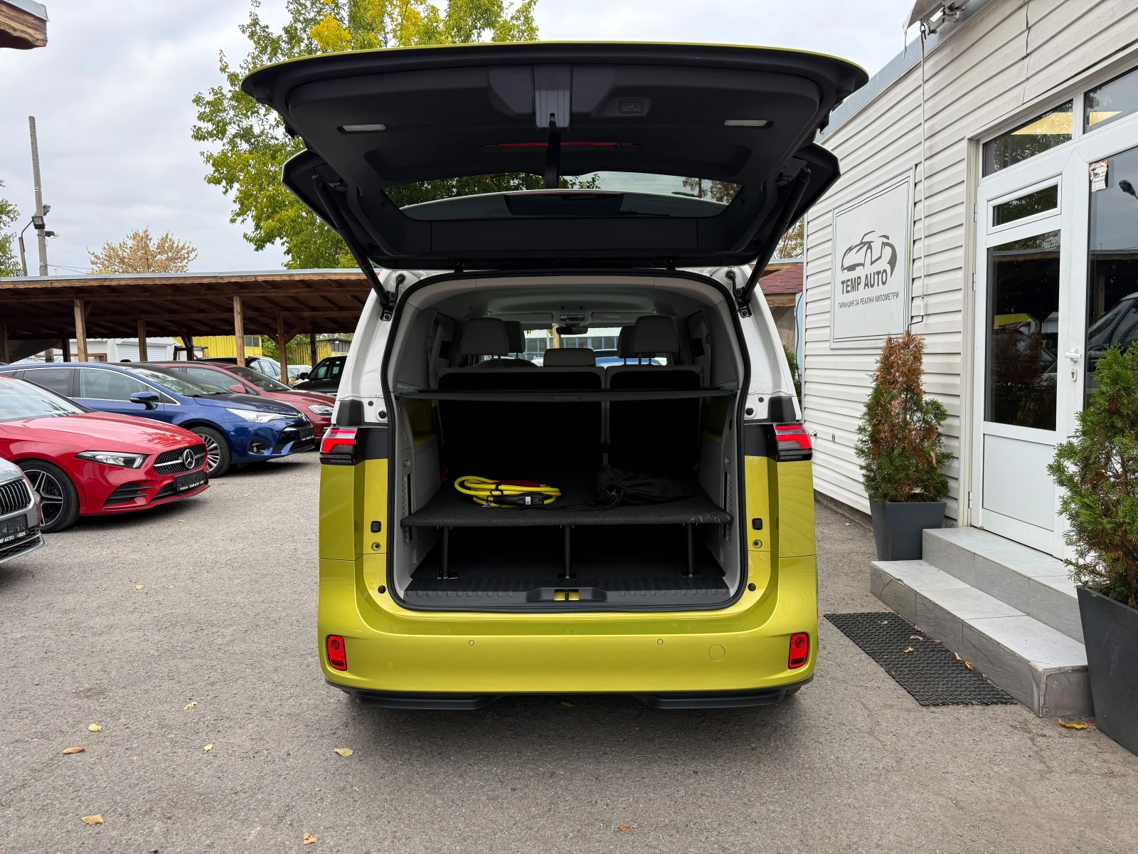 VW ID.Buzz PRO* ПЪЛНА СЕРВИЗНА ИСТОРИЯ - изображение 7