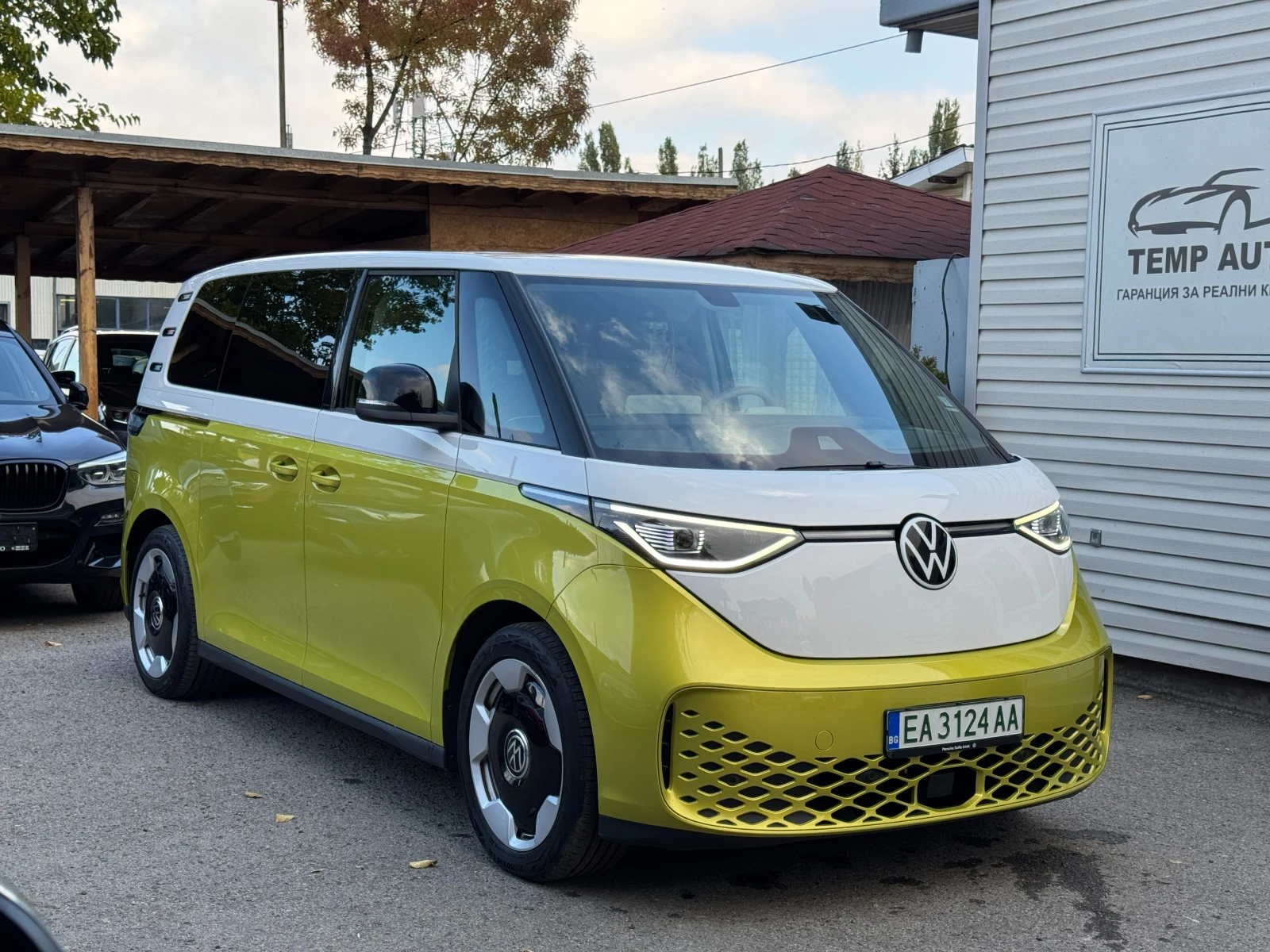 VW ID.Buzz PRO* ПЪЛНА СЕРВИЗНА ИСТОРИЯ - изображение 3