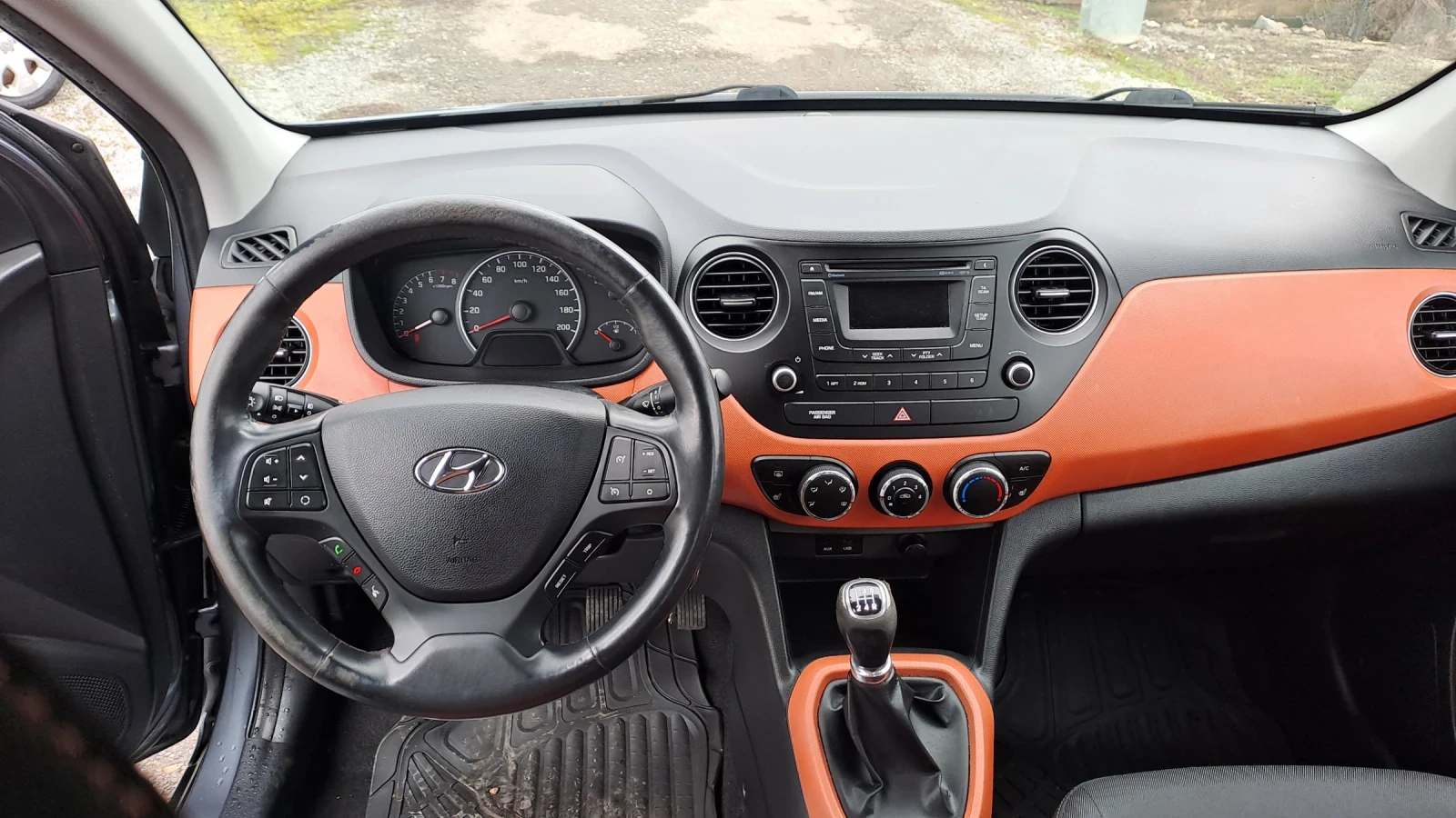 Hyundai I10 1.2i 16v, снимка 11 - Автомобили и джипове - 53624978