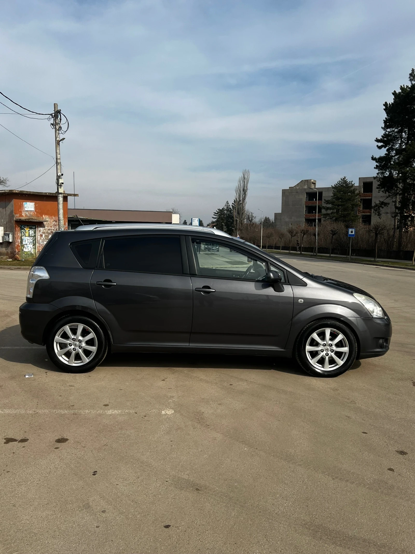 Toyota Corolla verso Toyota Corolla Verso 2.2 D4D 136hp, снимка 4 - Автомобили и джипове - 53726166