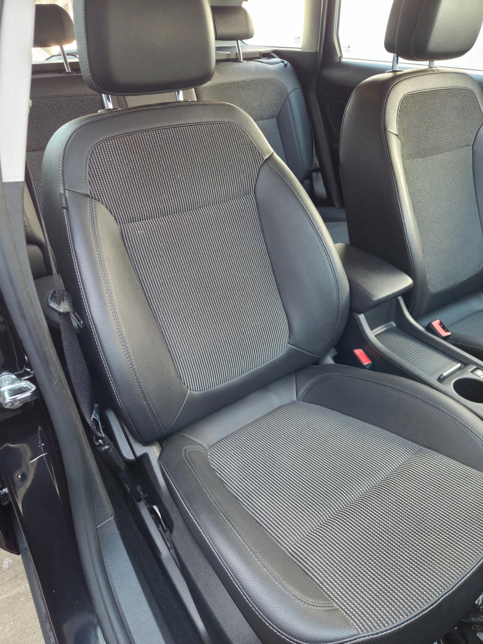 Opel Astra 1.7CDTi COSMO* ОТЛИЧНА*  - изображение 10