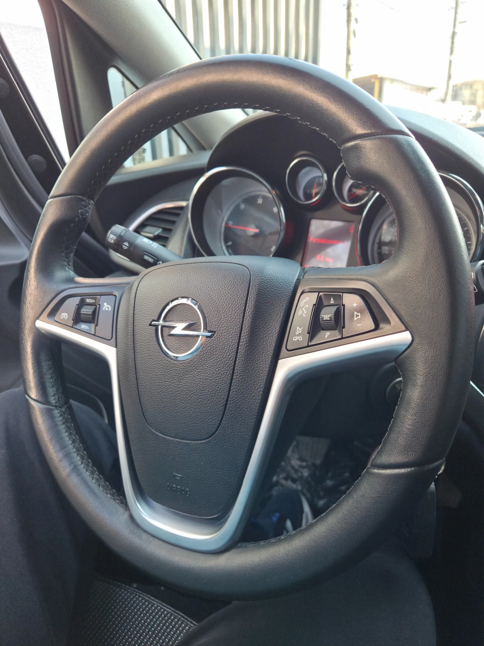 Opel Astra 1.7CDTi COSMO* ОТЛИЧНА*  - изображение 8