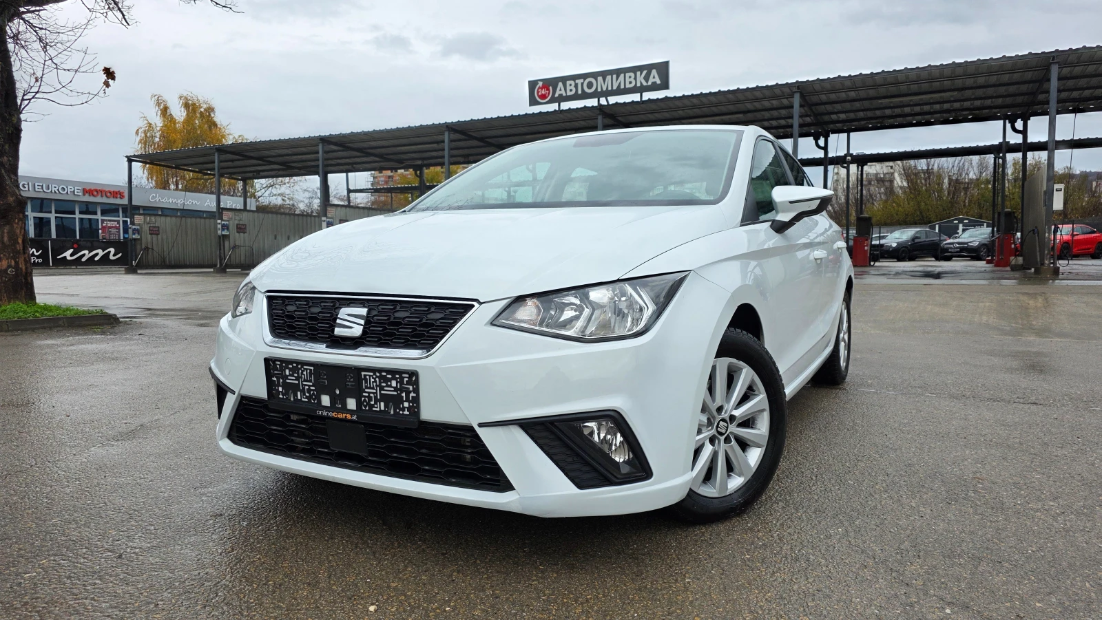 Seat Ibiza УНИКАТ/АВТОМАТ, снимка 2 - Автомобили и джипове - 53966049
