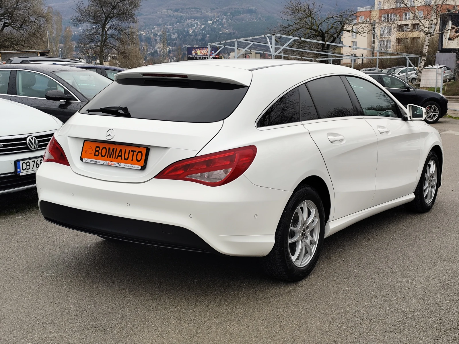 Mercedes-Benz CLA 180 1.6i* EURO6* NAVI* CAMERA* КОЖА* , снимка 4 - Автомобили и джипове - 54022555