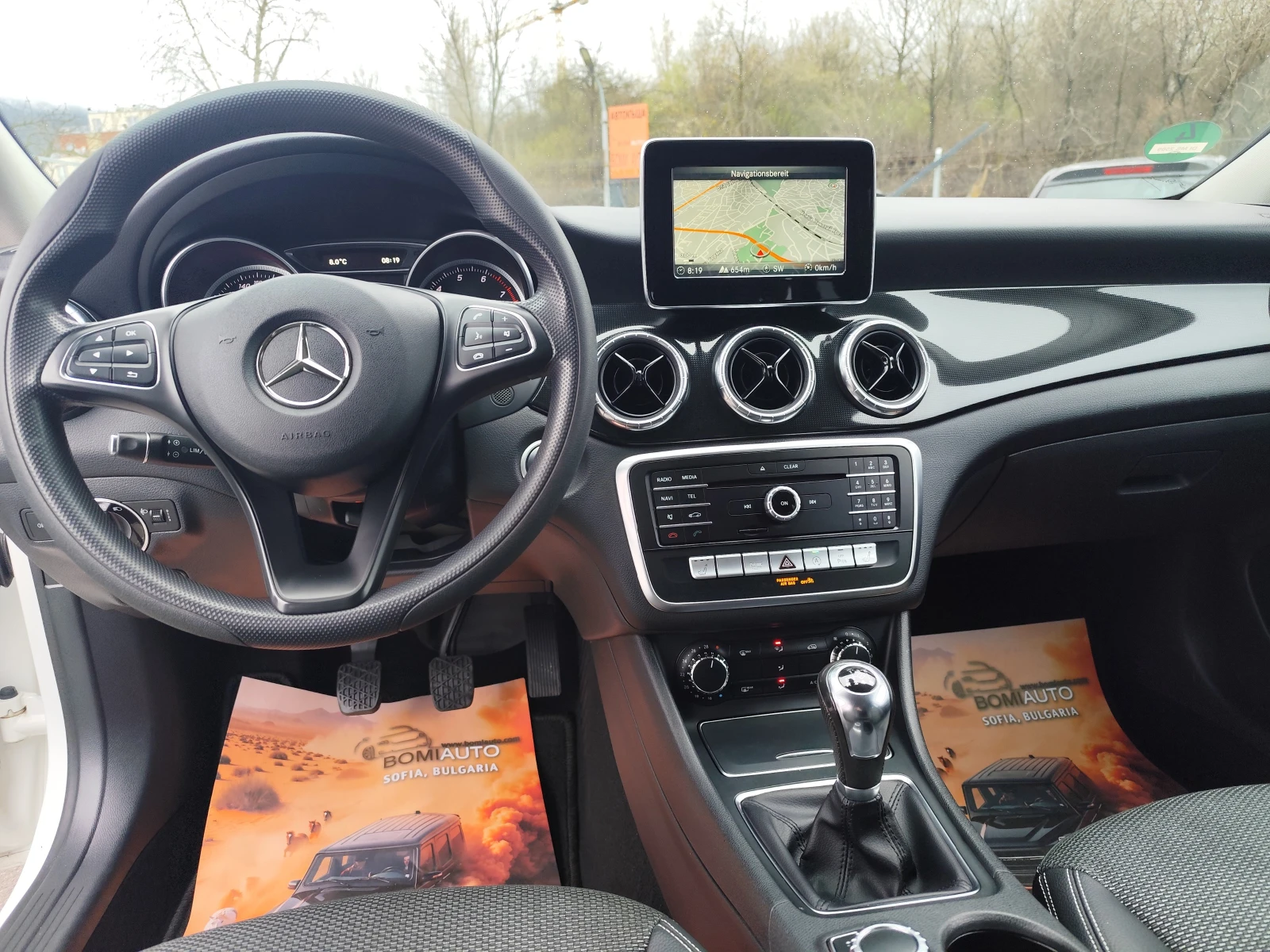 Mercedes-Benz CLA 180 1.6i* EURO6* NAVI* CAMERA* КОЖА* , снимка 7 - Автомобили и джипове - 54022555