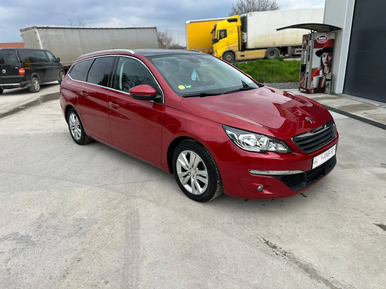Peugeot 308 1.6 TDI, снимка 3 - Автомобили и джипове - 54084426