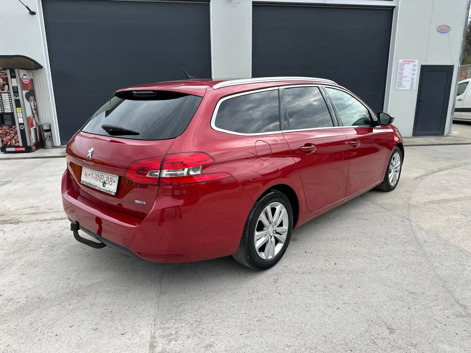 Peugeot 308 1.6 TDI, снимка 6 - Автомобили и джипове - 54084426