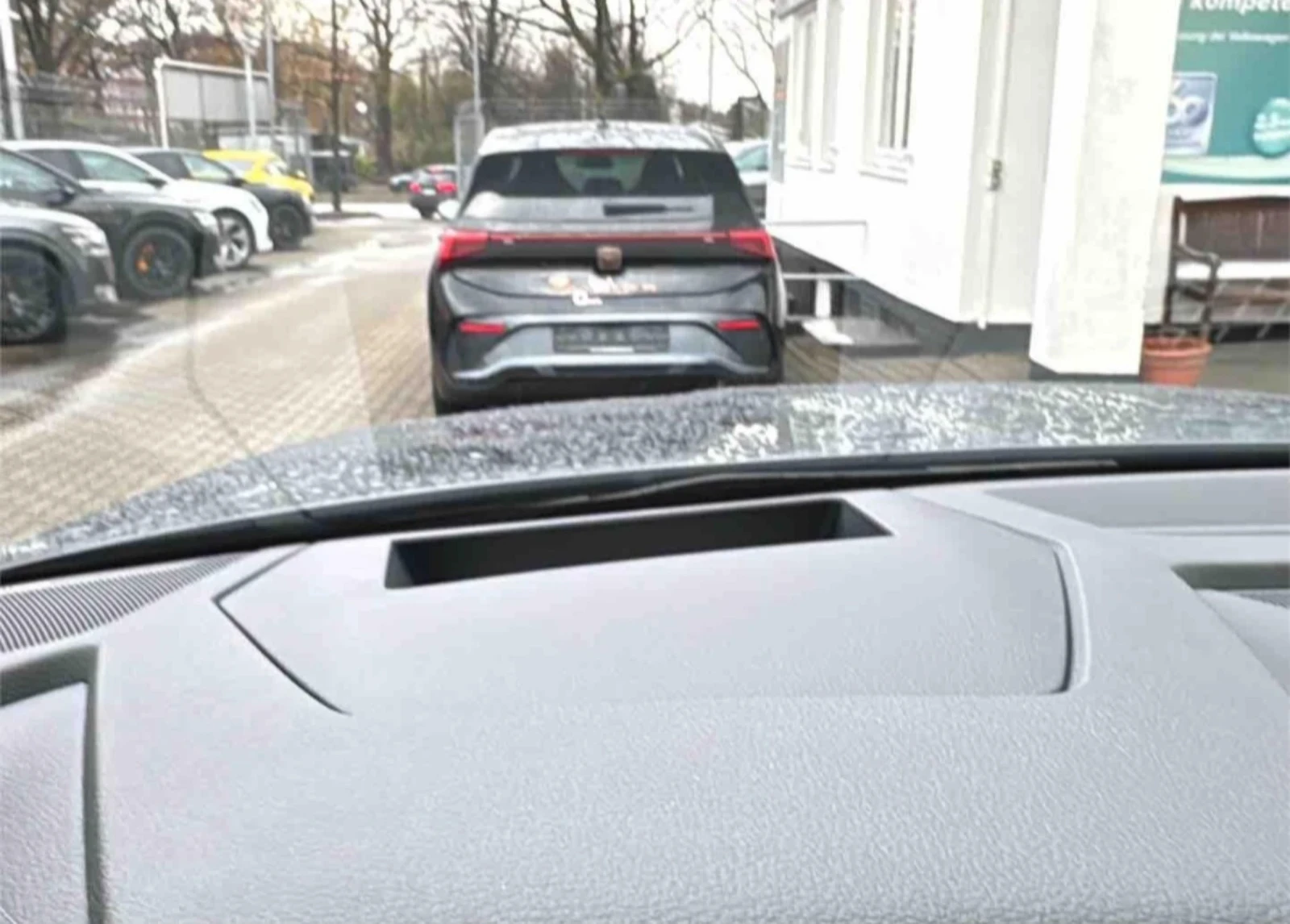 Audi E-Tron 55 2xS line/Sportback/Exclusive/360* /Hud, снимка 11 - Автомобили и джипове - 54260539