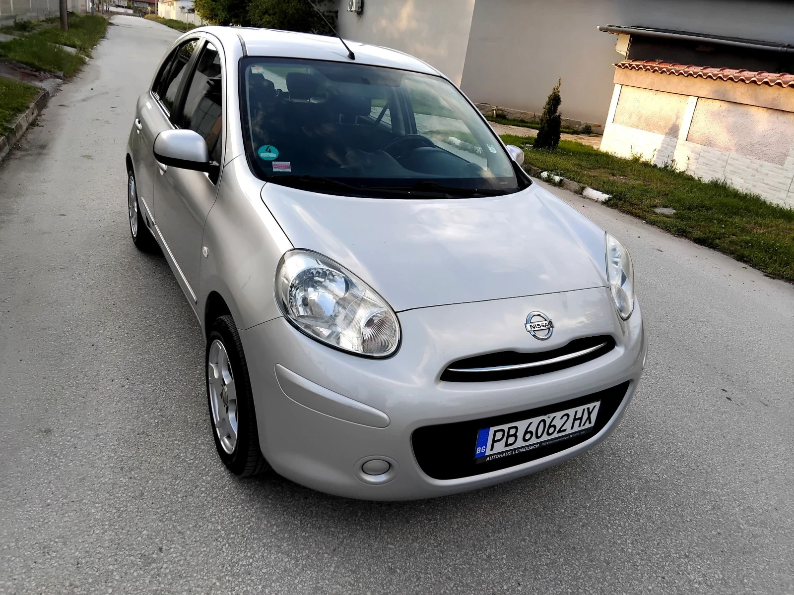 Nissan Micra 1.2i.80k.ВЕРИГА+ КЛИМА. 2011г., снимка 3 - Автомобили и джипове - 54454706