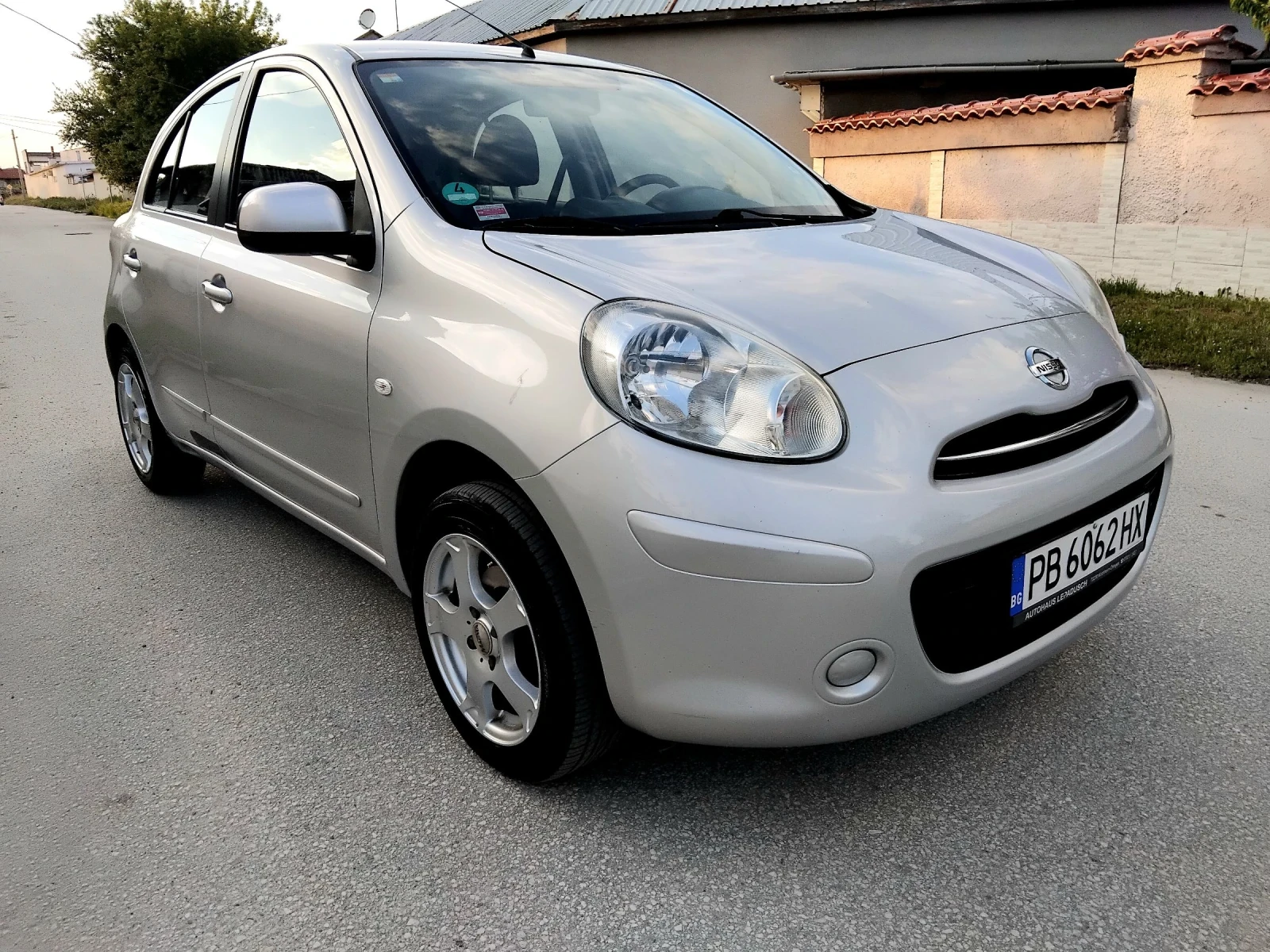 Nissan Micra 1.2i.80k.ВЕРИГА+ КЛИМА. 2011г., снимка 9 - Автомобили и джипове - 54454706
