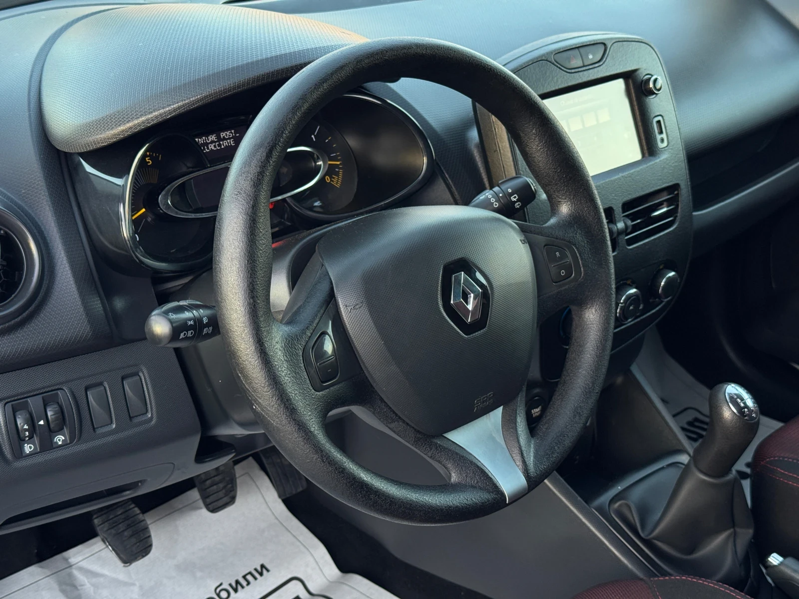 Renault Clio 1.5 DCI* NAVI* CLIMA, снимка 9 - Автомобили и джипове - 54715053