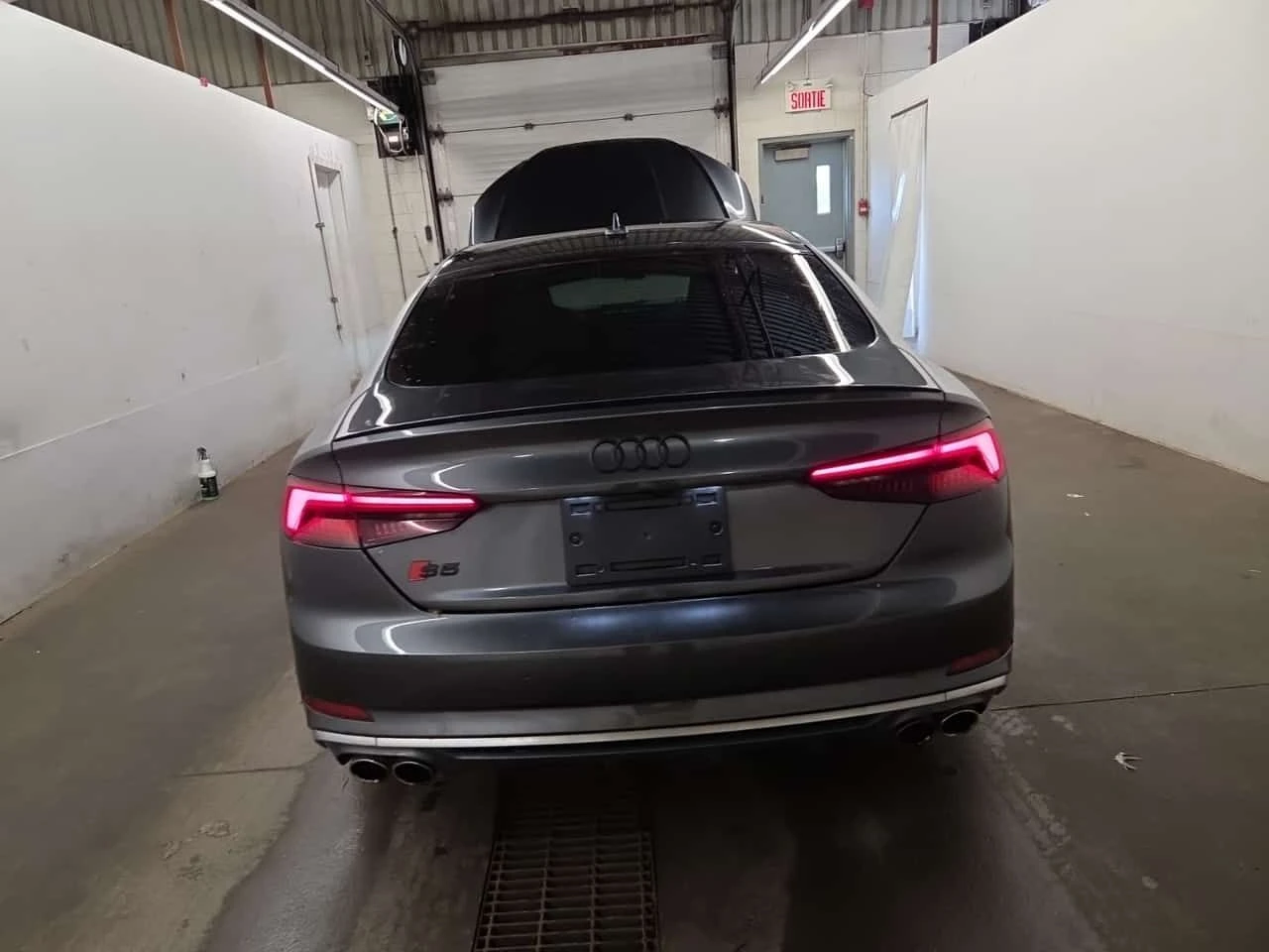 Audi S5 * PROGRESSIV * CARFAX * БЕЗ ПЪРВОНАЧАЛНА ВНОСКА, снимка 17 - Автомобили и джипове - 54959191