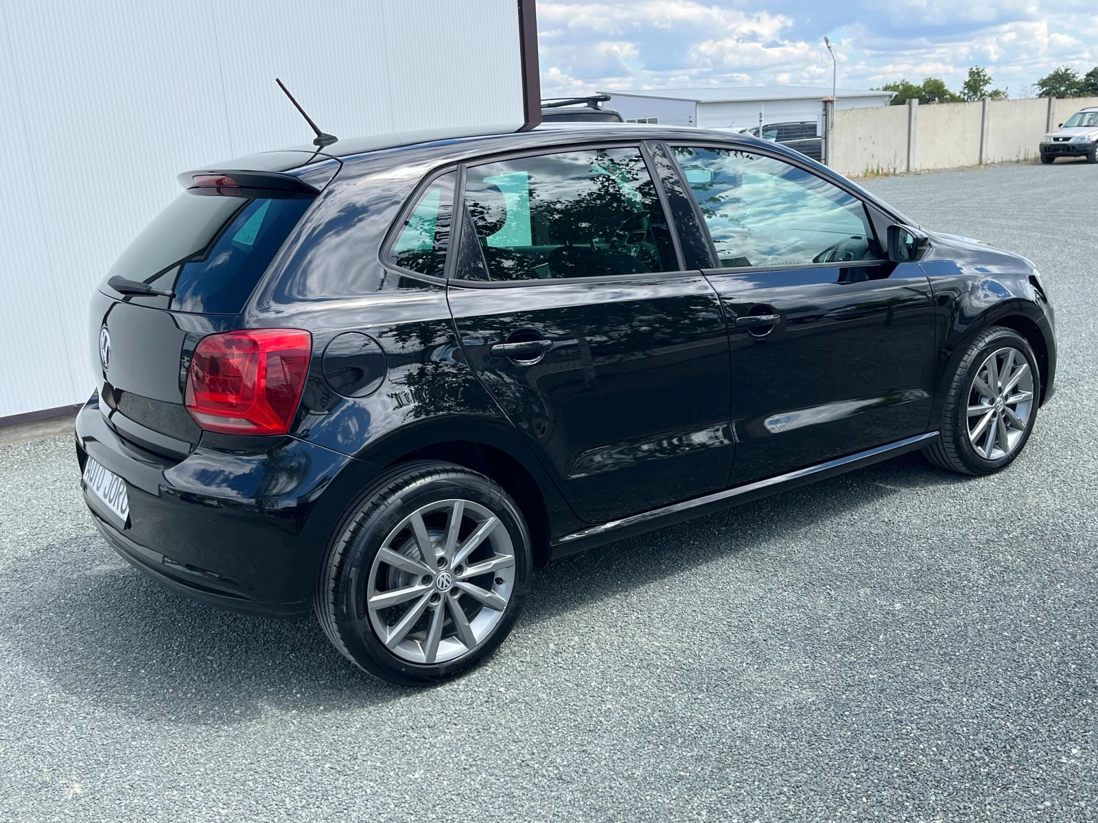 VW Polo 1.4TDI-75k.c.-НАВИГАЦИЯ, снимка 5 - Автомобили и джипове - 55394062