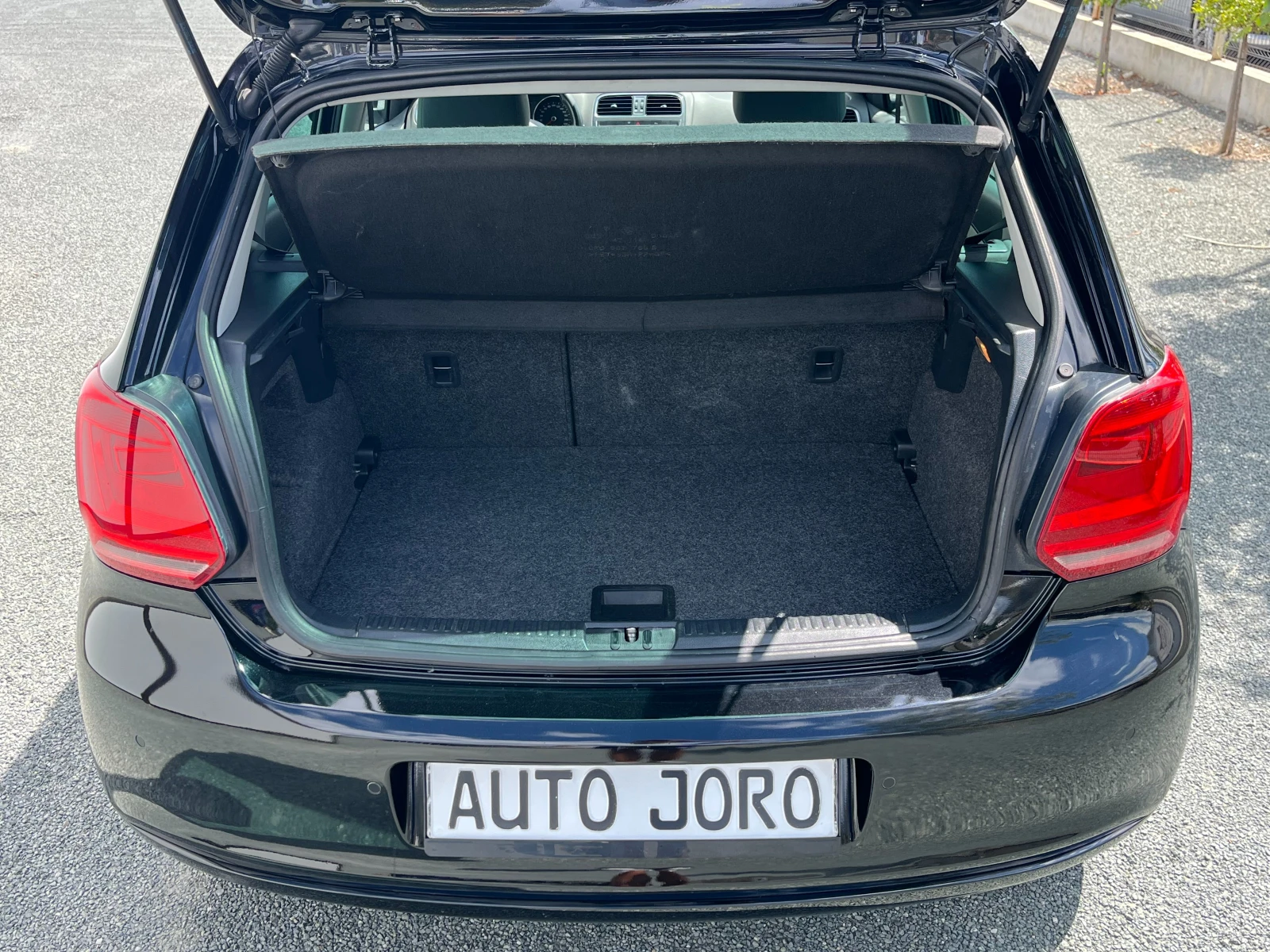 VW Polo 1.4TDI-75k.c.-НАВИГАЦИЯ, снимка 14 - Автомобили и джипове - 55394062