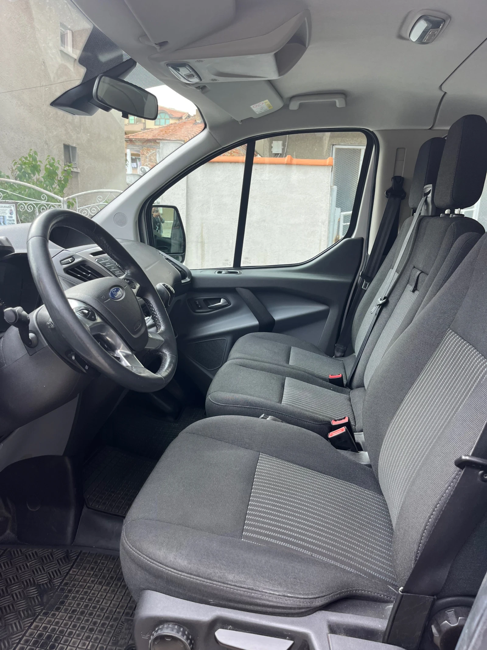 Ford Transit Custom, снимка 12 - Автомобили и джипове - 55407299